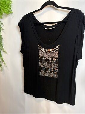 Black Embellished Scoop Neck Short Sleeve Top